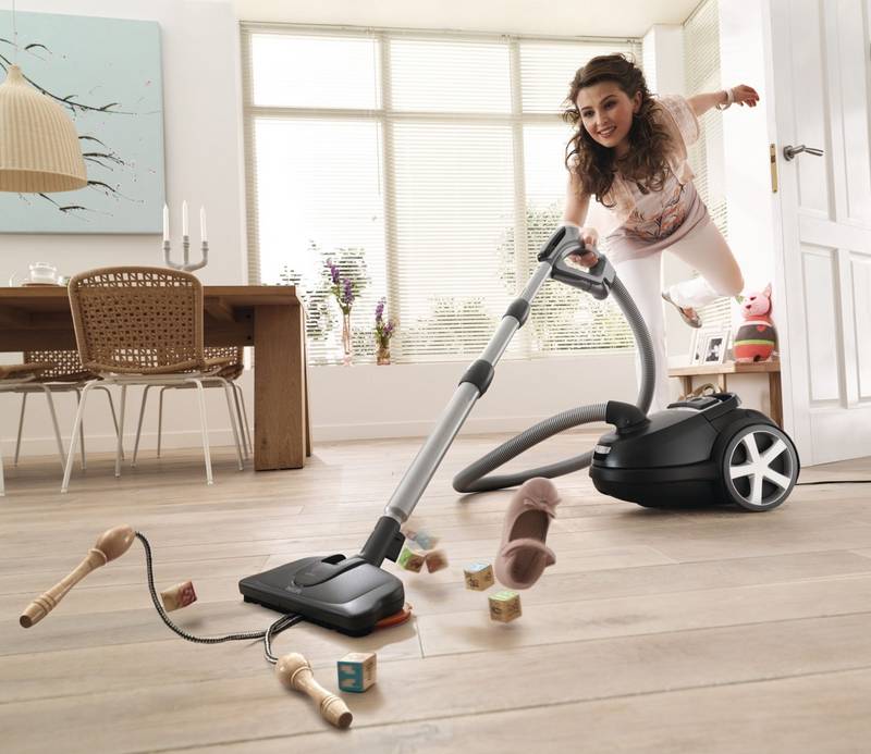 جاروبرقی فیلیپس مدل FC9176