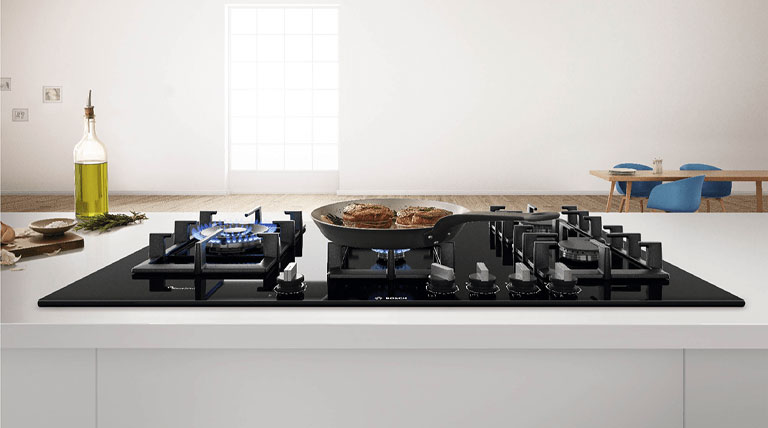 صفحه گازی توکار بوش مدل PRS9A6D70M