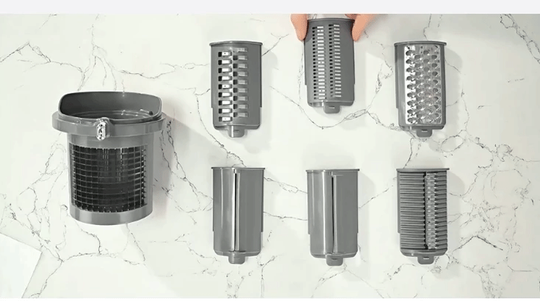 راهنمای جامع انتخاب سالاد ساز ایده‌آل برای آشپزخانه شما